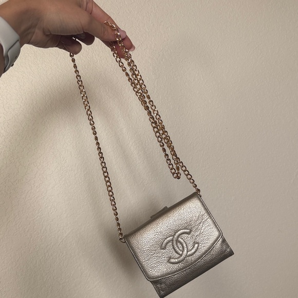 CHANEL Handbags - CHANEL Caviar Skin CoCo Mark Bifold Wallet Purse